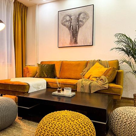 Apartamento Big Company Old Town Treasure Renovated Belgrado Exterior foto