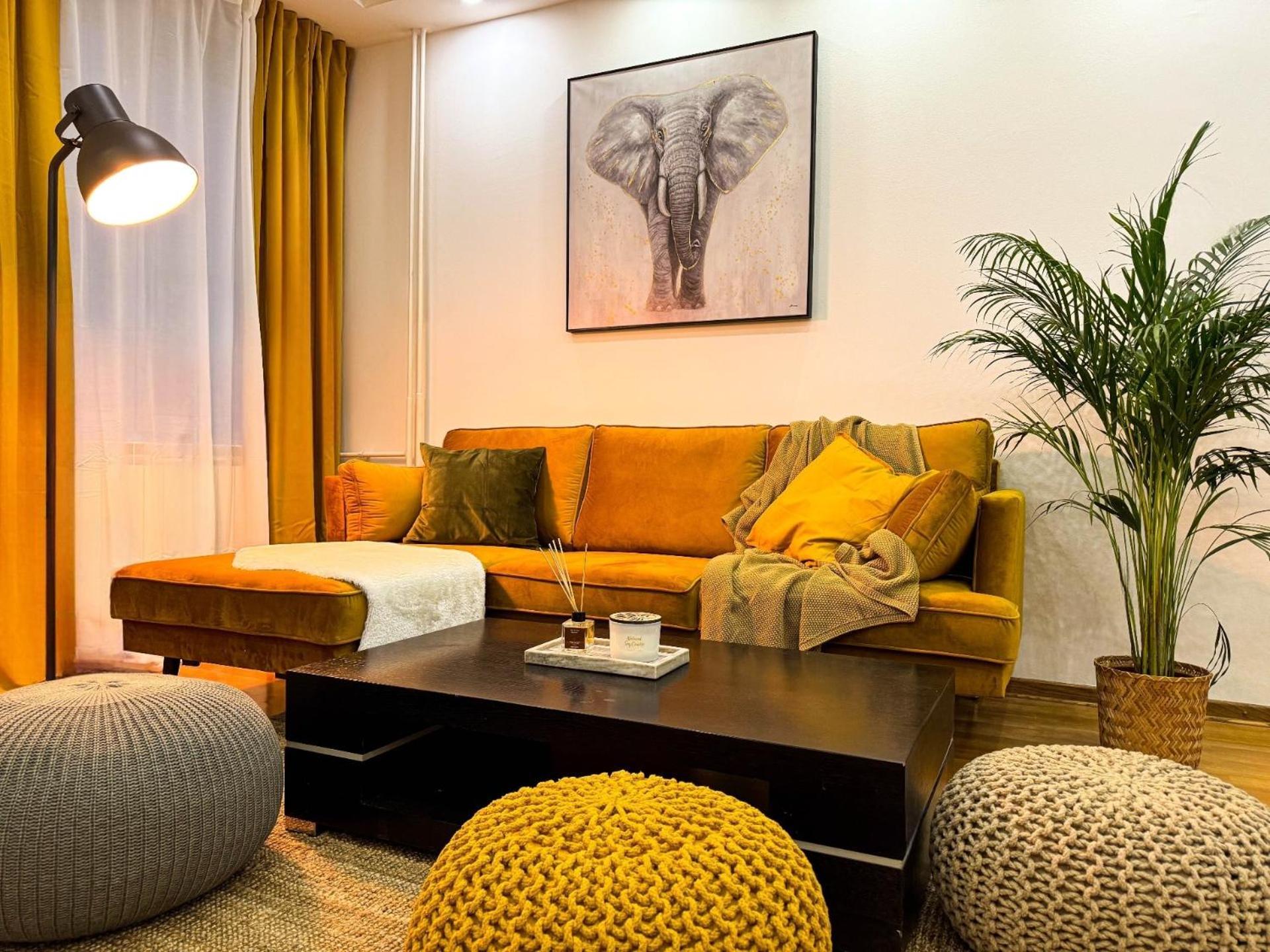 Apartamento Big Company Old Town Treasure Renovated Belgrado Exterior foto